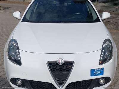 Alfa Romeo Giulietta Giulietta 1.6 JTDm 120 CV Super Bianco usata Nova Siri