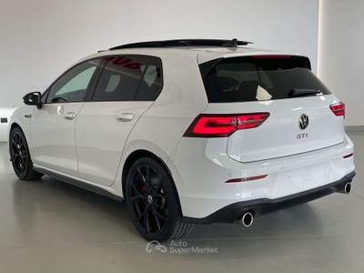 Volkswagen Golf 2.0 TSI 245CV DSG DCC Tetto Matrix 19 H.K. Tel. Fendi Bianco usata Leno