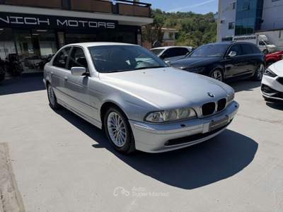BMW Serie 5 530d 530 530d Titanium Argento usata Porto San Giorgio