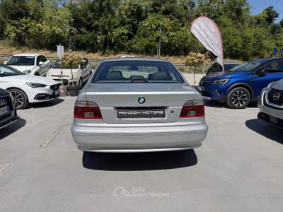BMW Serie 5 530d 530 530d Titanium Argento usata Porto San Giorgio