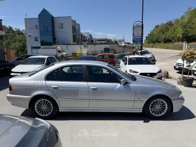 BMW Serie 5 530d 530 530d Titanium Argento usata Porto San Giorgio