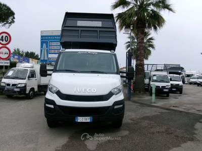 Iveco Daily 60C15 3000 150CV E5 RIBALTABILE TRILATERALE NUOVO PORTATA 27 QUINTALI Bianco usata Giugliano in Campania