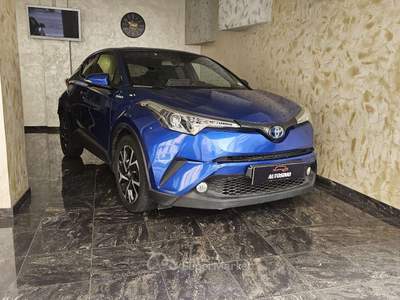 Toyota C-HR C-HR I 2016 1.8h Lounge 2wd e-cvt my18 usata Milano