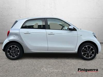 Smart ForFour forfour 70 1.0 twinamic Prime Bianco usata Civate