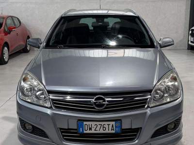 Opel Astra Sport+Pelle+4Stagioni+Neopatentati usata Sedriano