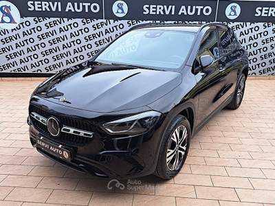 Mercedes-Benz GLA GLA 200 d  Advanced Plus auto Nero usata Casoria
