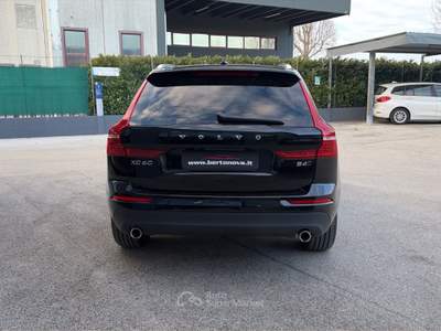 Volvo XC60 XC60 B4 (d) AWD Geartronic Momentum Pro Nero usata Alonte