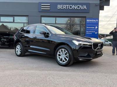 Volvo XC60 XC60 B4 (d) AWD Geartronic Momentum Pro Nero usata Alonte
