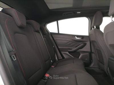 Ford Focus 1.0t ecoboost h ST-Line X 155cv powershift Bianco usata Roma