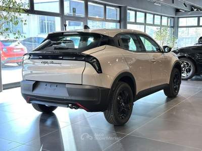 Alfa Romeo Junior 1.2 Hybrid ibrida eDCT6 Bianco usata Montagna in Valtellina
