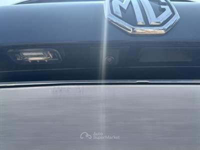 MG HS  - hs 1.5 t luxury Nero usata Legnano