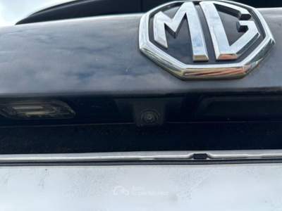 MG HS  - hs 1.5 t luxury Nero usata Legnano