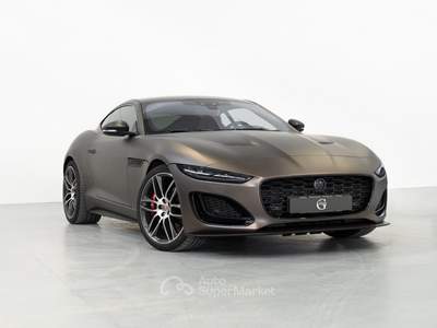 Jaguar F-Type  coupe 5.0 v8 s/c 75 awd 450cv auto Nero usata Milano