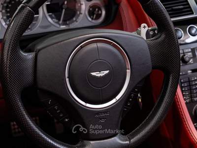 Aston Martin Vantage Vantage roadster 4.3 v8 sportshift Nero usata Milano