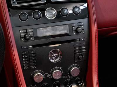Aston Martin Vantage Vantage roadster 4.3 v8 sportshift Nero usata Milano