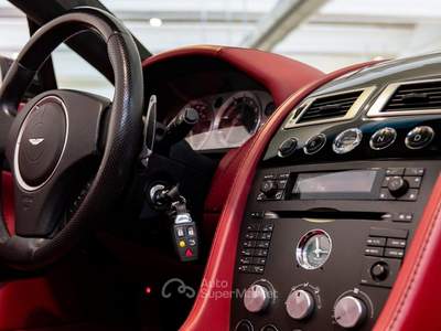 Aston Martin Vantage Vantage roadster 4.3 v8 sportshift Nero usata Milano