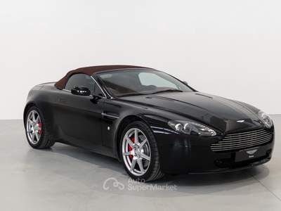 Aston Martin Vantage Vantage roadster 4.3 v8 sportshift Nero usata Milano
