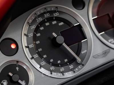 Aston Martin Vantage Vantage roadster 4.3 v8 sportshift Nero usata Milano