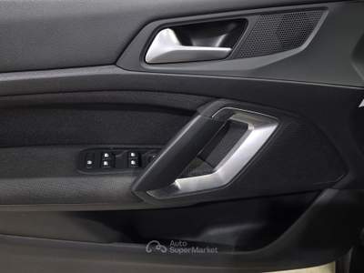 Peugeot 308 308 5p 1.5 bluehdi allure s&s 130cv my20 Nero usata Firenze