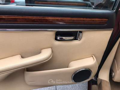 Jaguar Daimler Sovereign 1990 Jaguar Daimler Double Six con cambio automatico Marrone usata Milano