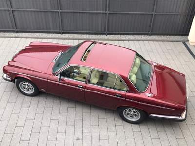 Jaguar Daimler Sovereign 1990 Jaguar Daimler Double Six con cambio automatico Marrone usata Milano
