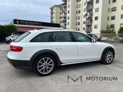 Audi A4 2.0 tdi Advanced 190c s-tronic Bianco usata Pontecagnano Faiano