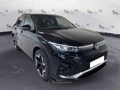 Volkswagen Tiguan 1.5 eTSI 110KW ACT R-Line DSG Gancio Led Garanzia Estesa Camera Nero usata Serravalle