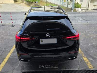 Mercedes-Benz Classe C 300d Mild Hybrid S.W. AMG DIGITAL LIGHT CAMERA 360° MEMORY FULL OPT Nero usata Serravalle