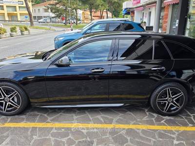 Mercedes-Benz Classe C 300d Mild Hybrid S.W. AMG DIGITAL LIGHT CAMERA 360° MEMORY FULL OPT Nero usata Serravalle
