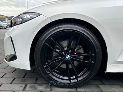 BMW Serie 3 320i 320i MSport Touring auto Head Up Camera 360° Gancio Bianco usata Serravalle