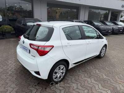 Toyota Yaris 1.5 Hybrid 5 porte Active Bianco usata Sesto San Giovanni