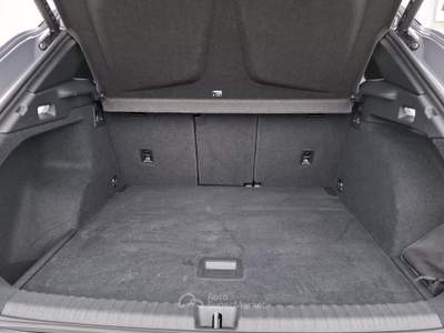 Cupra Terramar 1.5 eTSI DSG HUD Matrix Led Tetto Camera Grigio usata Serravalle