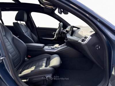 BMW Serie 3 320i 320i MSport Pro Touring auto Tetto Gancio Pelle Blu/Azzurro usata Serravalle