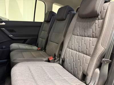 Volkswagen Touran 2.0 TDI SCR DSG R-LINE IQ LED MATRIX NAVI CAMERA COCKPIT Bianco usata Serravalle