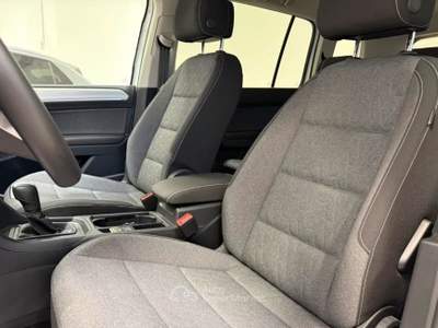 Volkswagen Touran 2.0 TDI SCR DSG R-LINE IQ LED MATRIX NAVI CAMERA COCKPIT Bianco usata Serravalle
