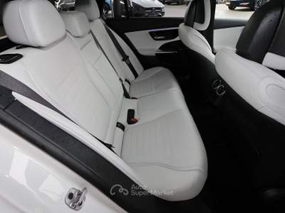 Mercedes-Benz Classe C 180 T Mild Hybrid AMG LINE LED CAMERA MBUX Bianco usata Serravalle
