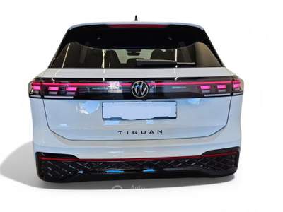 Volkswagen Tiguan 1.5 eTSI 110KW ACT R-Line DSG Black Style 20" Camera Matrix Led Bianco usata Serravalle