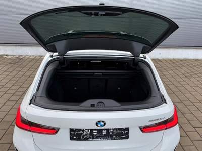 BMW Serie 3 320d 320d 48V MSport Touring auto Tetto Full Led Camera 360° HUD Bianco usata Serravalle