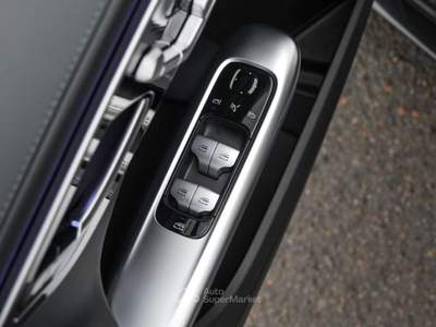 Mercedes-Benz Classe C C180 T AMG Camera Led 18" Mbux Nero usata Serravalle