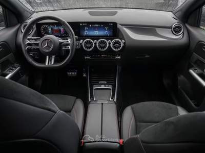 Mercedes-Benz GLA GLA 200 AMG Line Prem MULTIBEAM LED MBUX CAMERA 360° Nero usata Serravalle