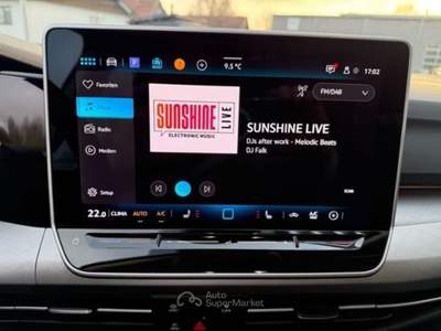 Volkswagen Golf 1.5 eTSI ACT Life DSG PDC LED CARPLAY Nero usata Serravalle