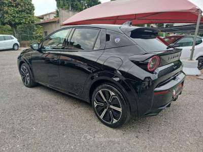 Lancia Ypsilon Hybrid e-DCT LX Nero usata Varese