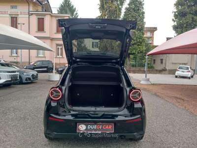 Lancia Ypsilon Hybrid e-DCT LX Nero usata Varese