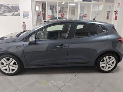 Renault Clio 1.0 TCE 90 Techno NAVI Grigio usata Striano
