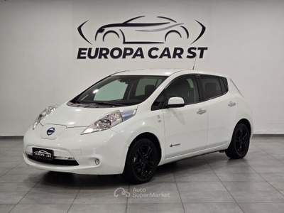 Nissan Leaf Tekna 30KWh Bianco usata Caresanablot