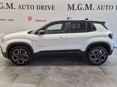 Jeep Avenger 1.2 Turbo 100 CV Summit Bianco usata Erba