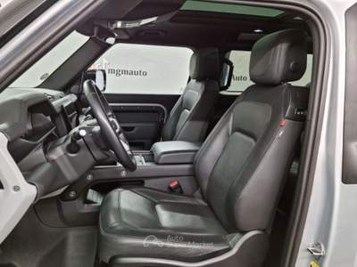 Land Rover Defender 90 3.0D I6 300 CV AWD Auto X-Dynamic HSE Argento usata Erba