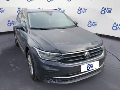 Volkswagen Tiguan 2.0 TDI SCR 110KW Life DSG - Blocca Ora! -** Grigio usata Ciampino