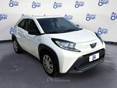 Toyota Aygo X 1.0B (72 CV) Active - Prenota Ora! -** Bianco usata Ciampino