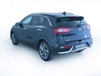 Kia Niro 1.6 HEV GDI Style DCT Cerchi in lega da 18"/Kia Navigation System con schermo da 7", retrocamera Nero usata Feltre